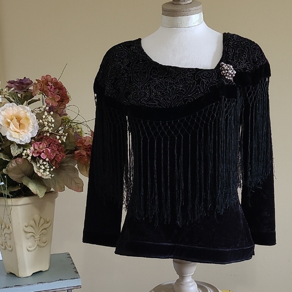 RARE Fringed Sweater The Collective Works of Berek 2 by Takako Sakon Brooch Smal